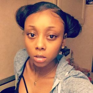 Meet your Posher, Khadejah